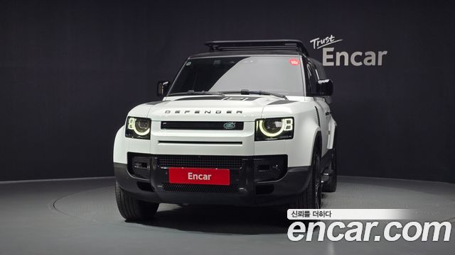 Land Rover Defender L663 110 D250 SE - фото 2