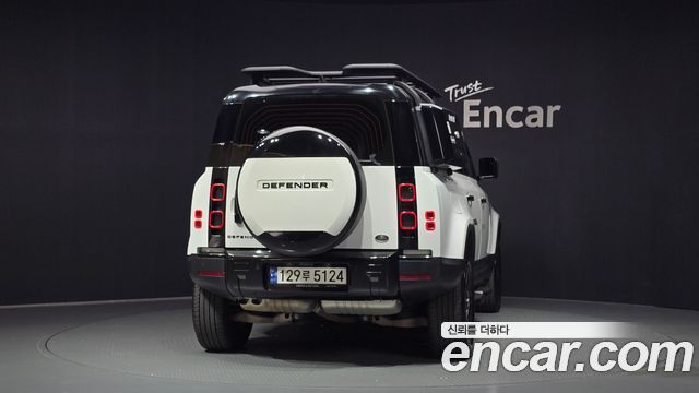 Land Rover Defender L663 110 D250 SE - фото 3