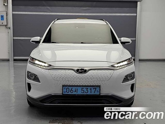 Hyundai Kona Electric Premium - фото 1