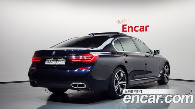 BMW 7 Series G11 740Li xDrive M Sport Package - фото 1
