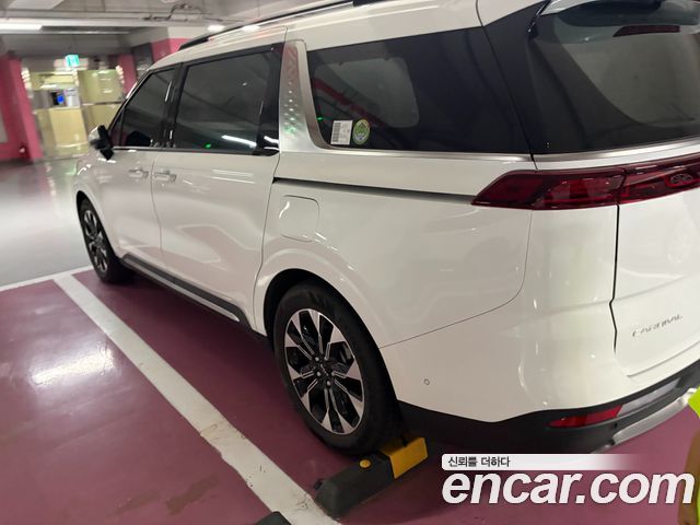 Kia Carnival 4-го поколения Diesel 9-Seater Signature - фото 1
