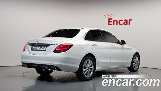 Mercedes-Benz C-Class W205 C200 Avantgarde - фото 1