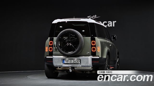 Land Rover Defender L663 90 D250 SE - фото 3