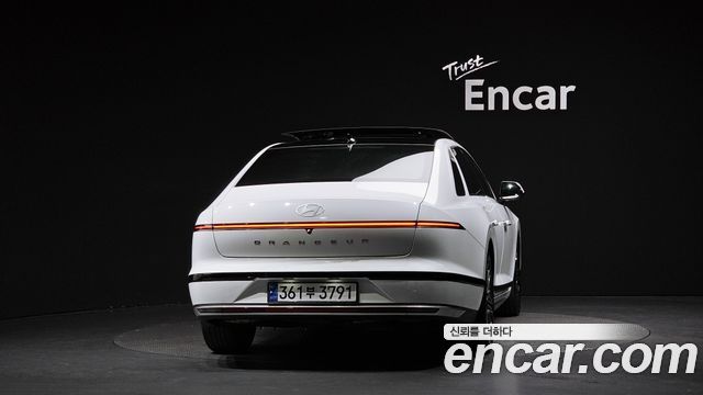 Hyundai Grandeur GN7, гибрид Exclusive - фото 2