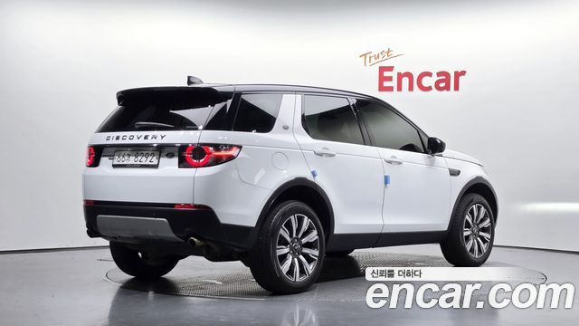 Land Rover Discovery Sport 2.0 TD4 HSE Luxury - фото 1