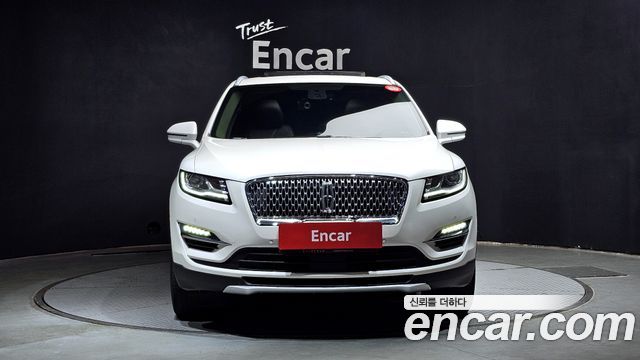 Lincoln MKC 2.0 AWD - фото 2