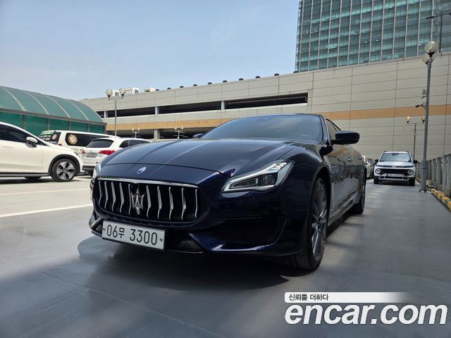 Maserati Quattroporte S Q4 3.0 V6 Gransport - фото 1