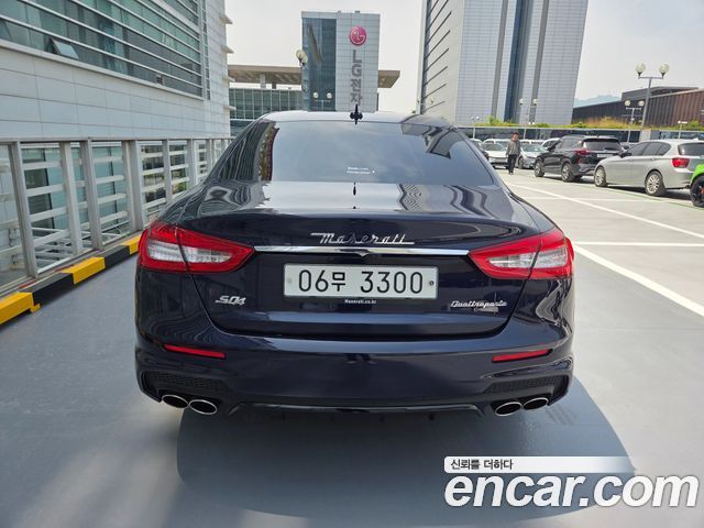 Maserati Quattroporte S Q4 3.0 V6 Gransport - фото 4