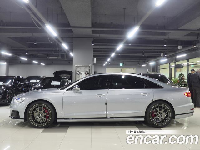 Audi S8 D5 4.0 TFSI Quattro LWB - фото 1