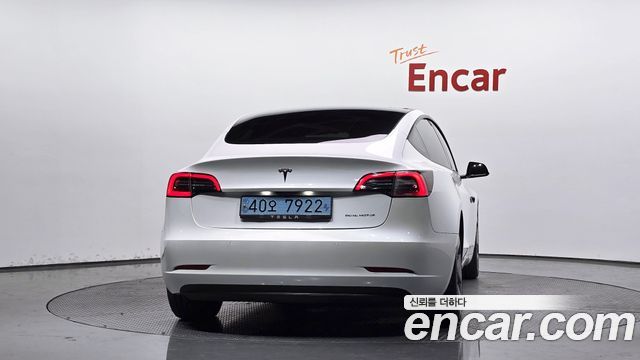 Tesla Model 3 Long Range AWD - фото 3