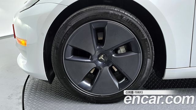 Tesla Model 3 Long Range AWD - фото 4