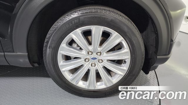 Ford Explorer 6-го поколения 2.3 LimIted 4WD - фото 4