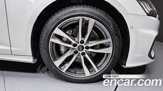 Audi A6 C8 45 TFSI Premium - фото 4