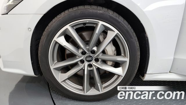 Audi A7 55 TFSI Quattro Premium - фото 4