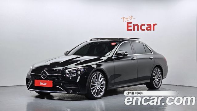 Mercedes-Benz E-Class W213 E350 4MATIC AMG Line - фото 0