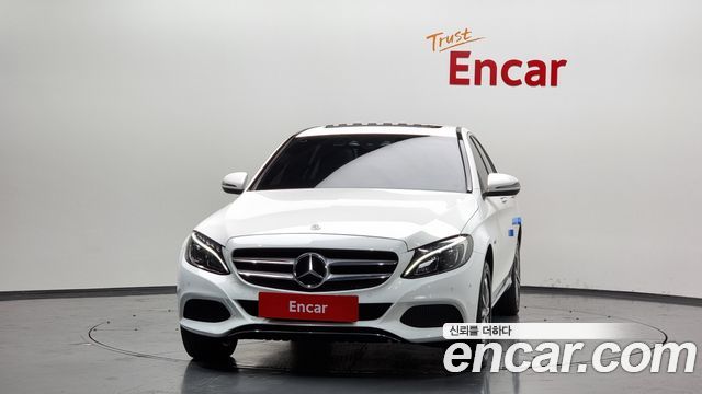 Mercedes-Benz C-Class W205 C350e - фото 2