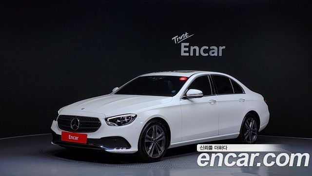 Mercedes-Benz E-Class W213 E250 Avantgarde - фото 0