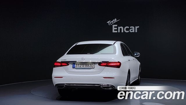 Mercedes-Benz E-Class W213 E250 Avantgarde - фото 3