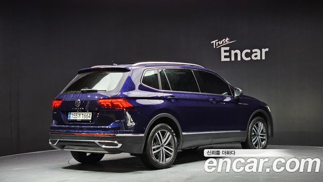 Volkswagen Tiguan 2.0 TSI Prestige - фото 1