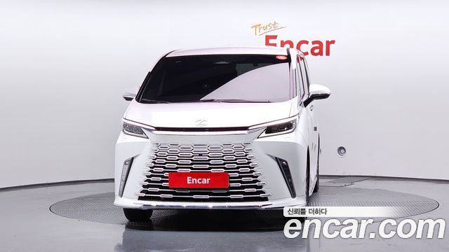 Lexus LM 2-го поколения 500h Royal - фото 2