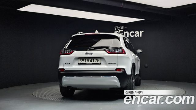 Jeep Cherokee KL 2.4 Limited AWD - фото 3