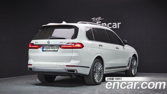 BMW X7 G07 xDrive 40i Design Pure Excellence 7-Seater - фото 1