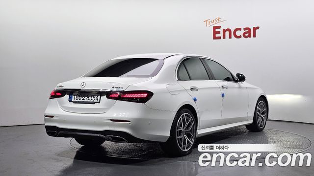 Mercedes-Benz E-Class W213 E220d 4MATIC AMG Line - фото 1