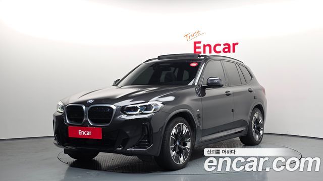 BMW iX3 M Sports - фото 0