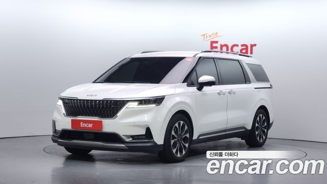 Kia Carnival 4-го поколения 9-Seater Signature - фото 0