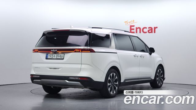 Kia Carnival 4-го поколения 9-Seater Signature - фото 1