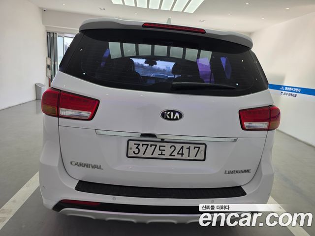 Kia Carnival Совершенно новый 7-seater Limousine Magic Space - фото 3