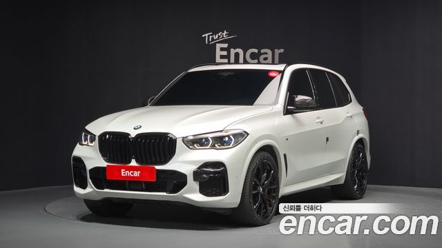 BMW X5 G05 M50i - фото 0