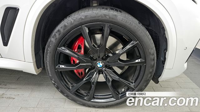 BMW X5 G05 M50i - фото 4