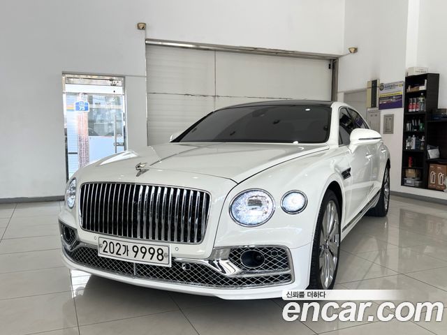 Bentley Flying Spur 3-го поколения 4.0 - фото 0