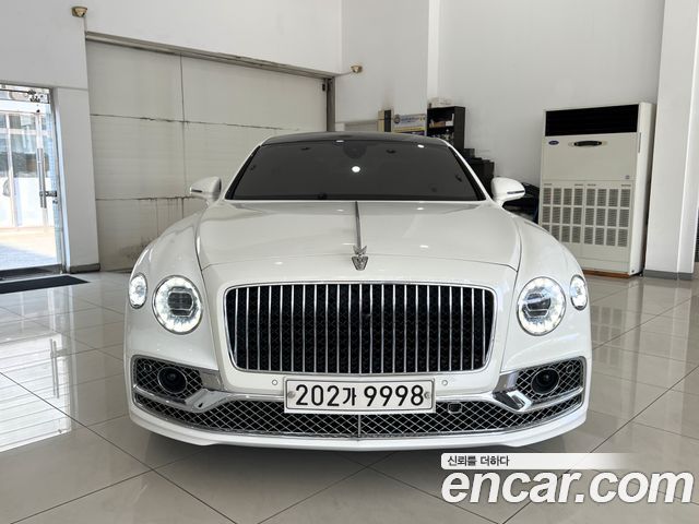 Bentley Flying Spur 3-го поколения 4.0 - фото 2