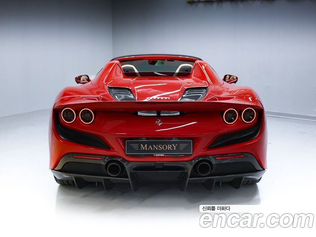 Ferrari F8 3.9 V8 - фото 3