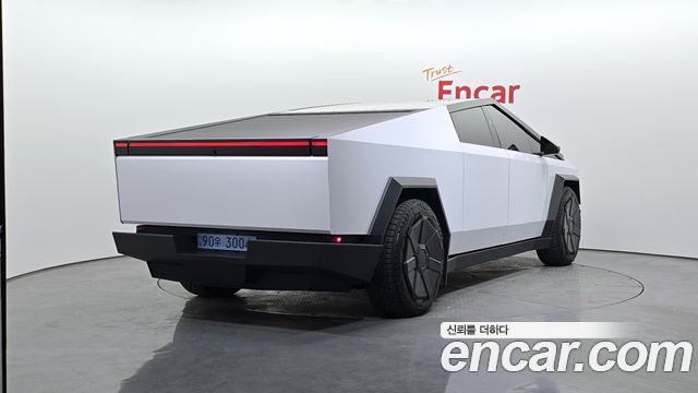 Tesla Cybertruck AWD - фото 1