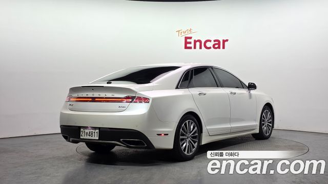 Lincoln MKZ Hybrid 2nd - фото 1