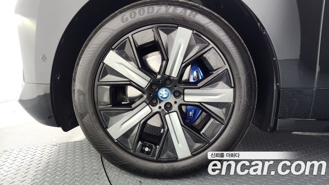 BMW iX xDrive50 Sports Plus - фото 4