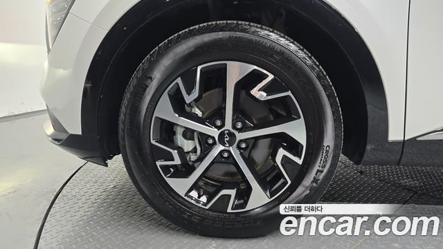 Kia Sportage 5-го поколения, гибрид Signature 2WD - фото 4