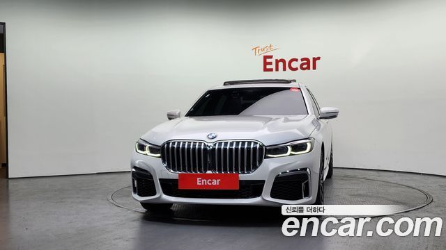 BMW 7-Series G11 740Li xDrive M Sport Package - фото 2