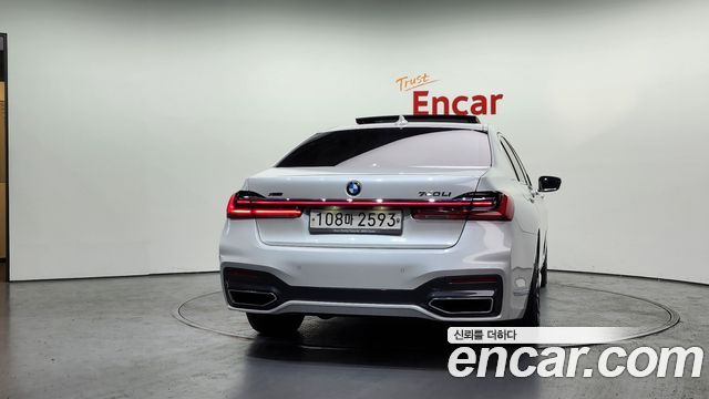 BMW 7-Series G11 740Li xDrive M Sport Package - фото 3