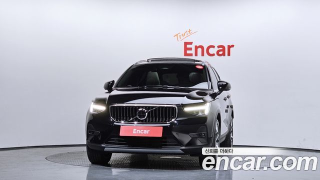 Volvo XC40 B4 Ultimate Bright - фото 2