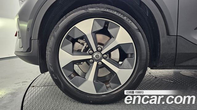 Volvo XC40 B4 Ultimate Bright - фото 4