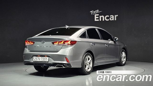 Hyundai Sonata 2.0 Modern - фото 1