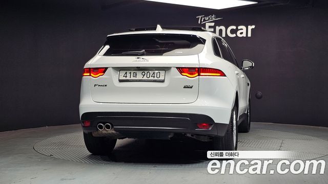 Jaguar F-PACE 20d Prestige - фото 3