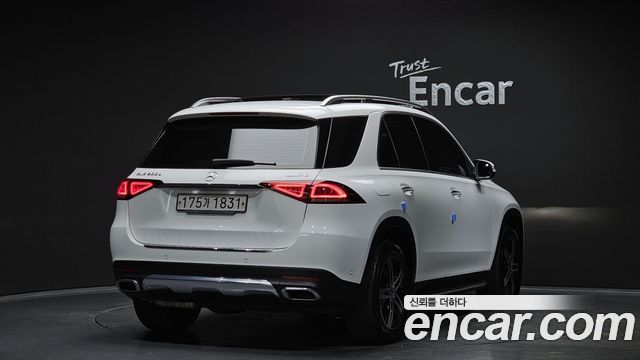 Mercedes-Benz GLE-Class W167 GLE300d 4MATIC - фото 1