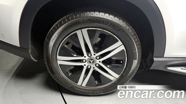 Mercedes-Benz GLE-Class W167 GLE300d 4MATIC - фото 4