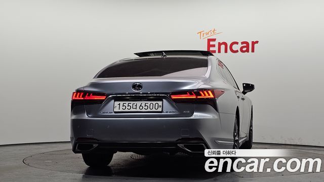 Lexus LS LS500 3.5 Luxury AWD - фото 3