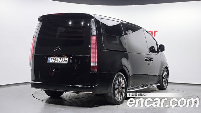 Hyundai Staria 4WD Lounge 9-Seater Inspiration - фото 1